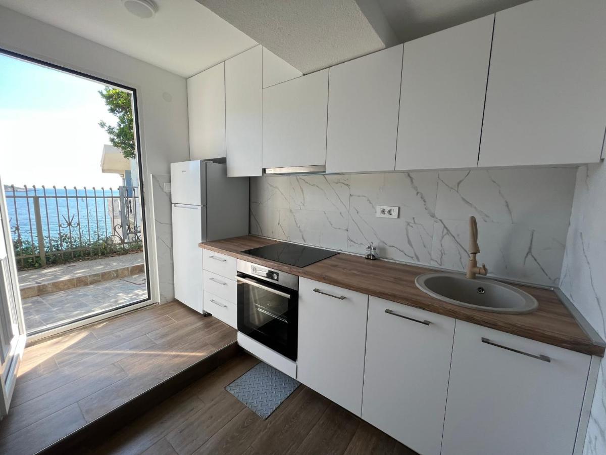 Azzure Apartment Улцинь Экстерьер фото