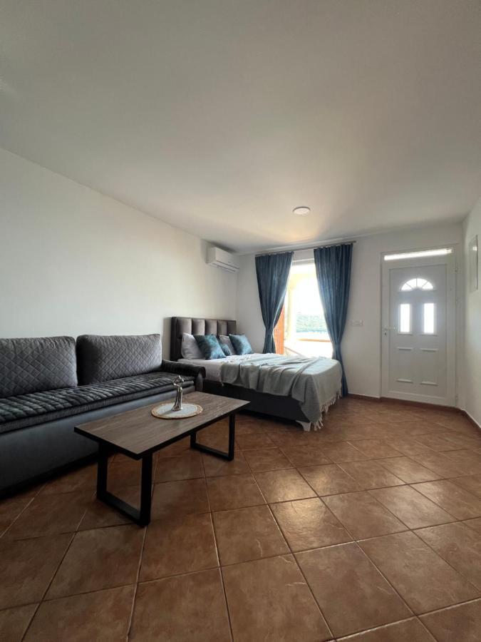 Azzure Apartment Улцинь Экстерьер фото